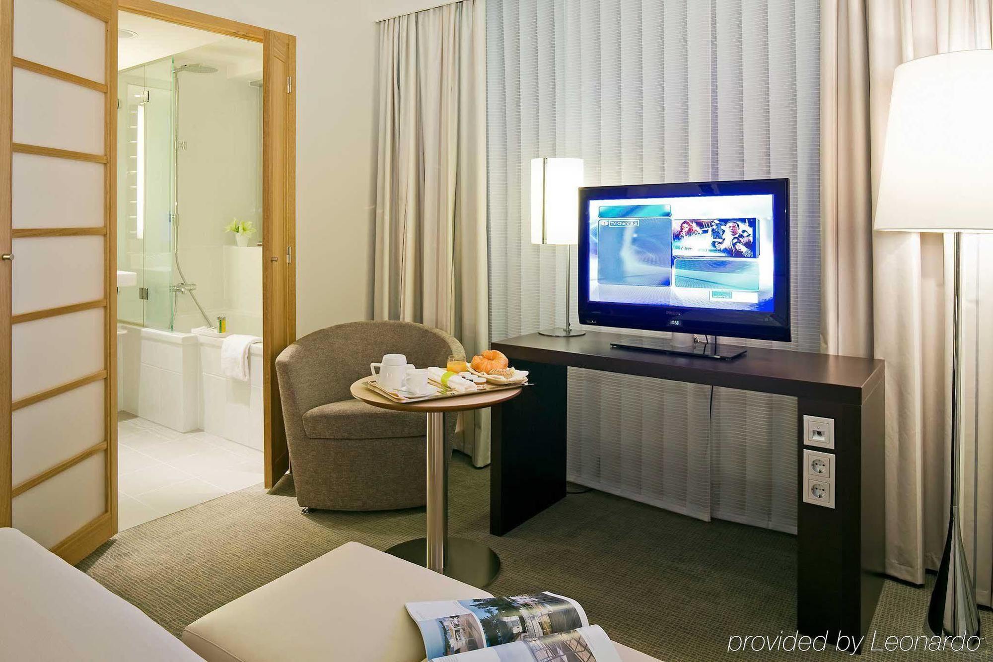 Novotel